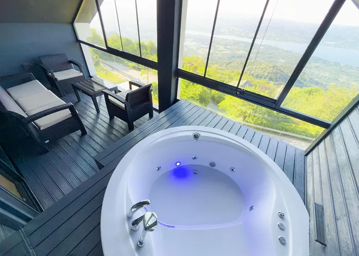 Adesa View וילה *